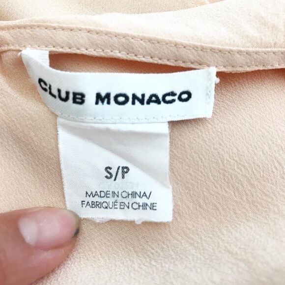 Club Monaco peachy silk ruffle tank size Small - Picture 7 of 7